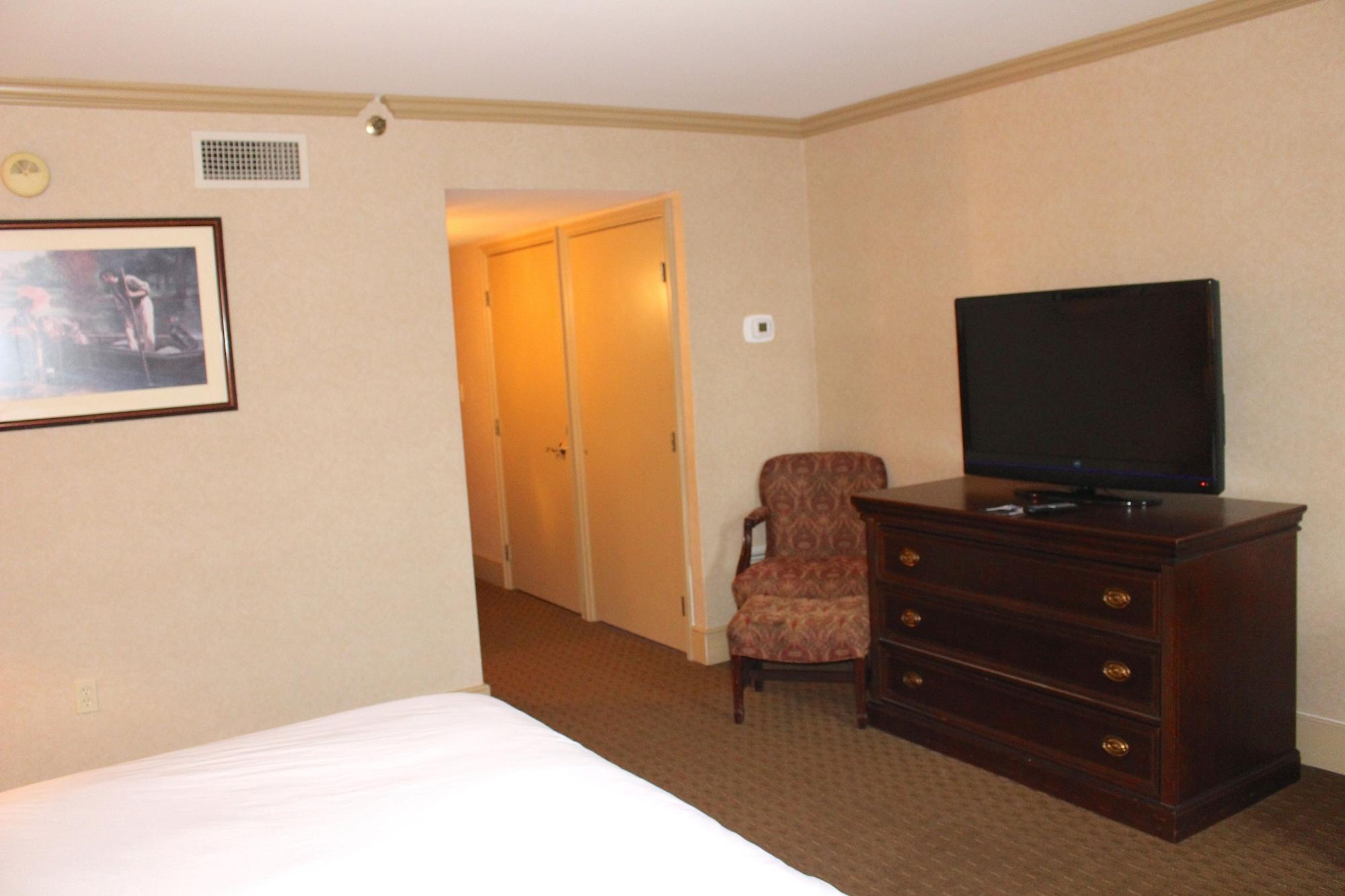 Roberts Riverwalk Urban Resort Hotel Detroit Exterior foto